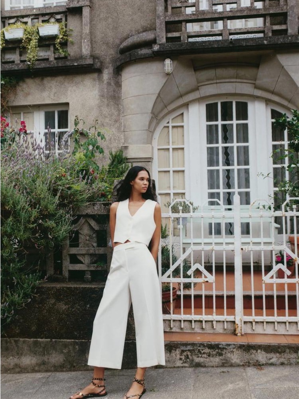 Zara Zara Two-Piece Tailored Set - Waistcoat (S) & Wide-Leg Culottes
(M)